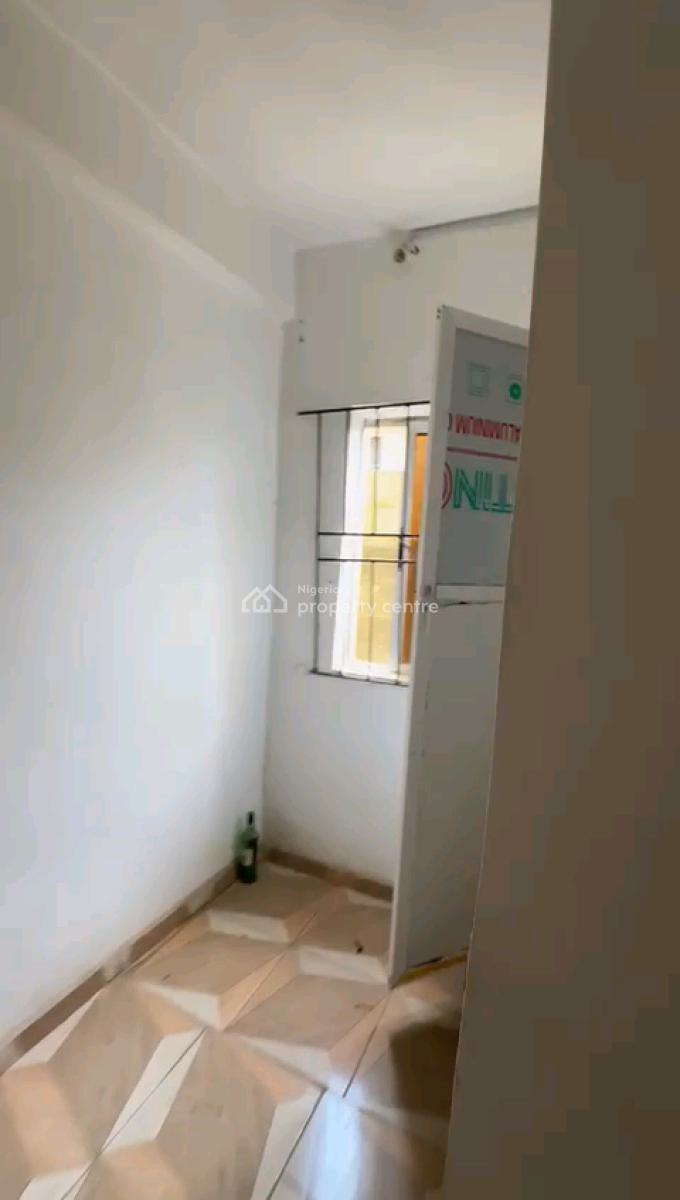 a Relatively New and Standard Miniflat, Groundfloor with 2toilets and, Off Pedro Road, Shomolu, Lagos, Mini Flat (room and Parlour) for Rent