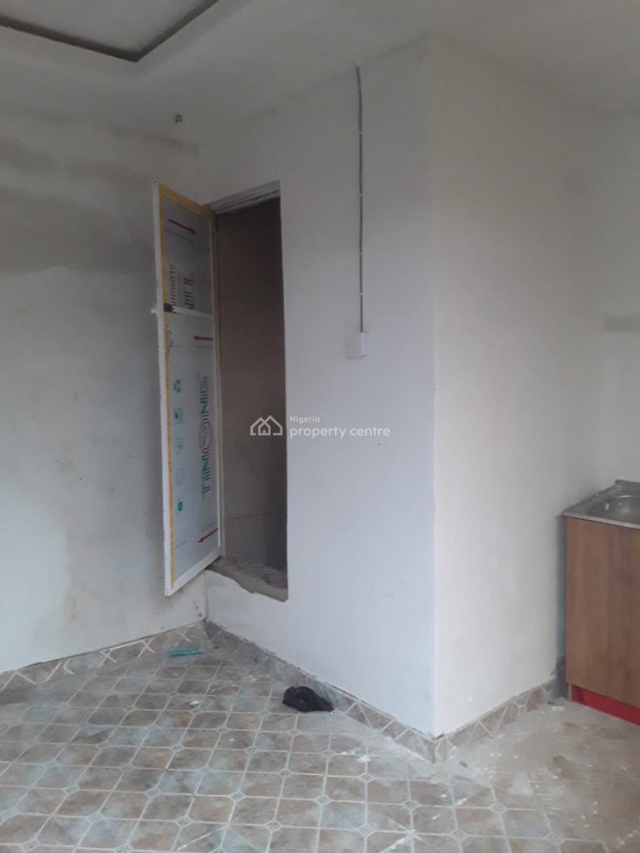 Miniflat at Shomolu Bariga with Easy Accessibility and Tarred Road, Aiyedun Street, Bariga, Shomolu, Lagos, Mini Flat (room and Parlour) for Rent