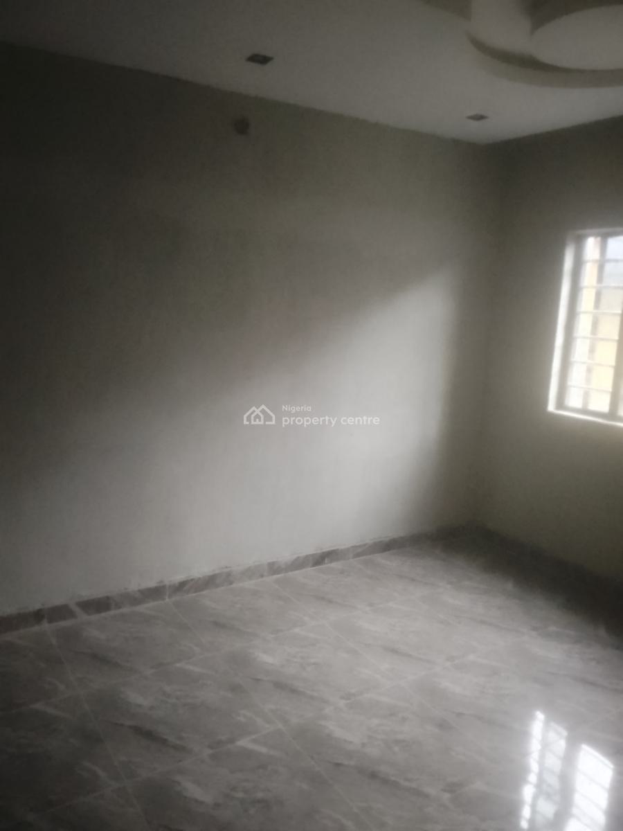 2 Bedroom Flats, Off Akobi, Surulere, Lagos, Flat / Apartment for Rent