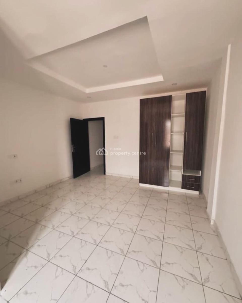 Comfortably Built, Ologolo, Lekki, Lagos, Terraced Duplex for Rent
