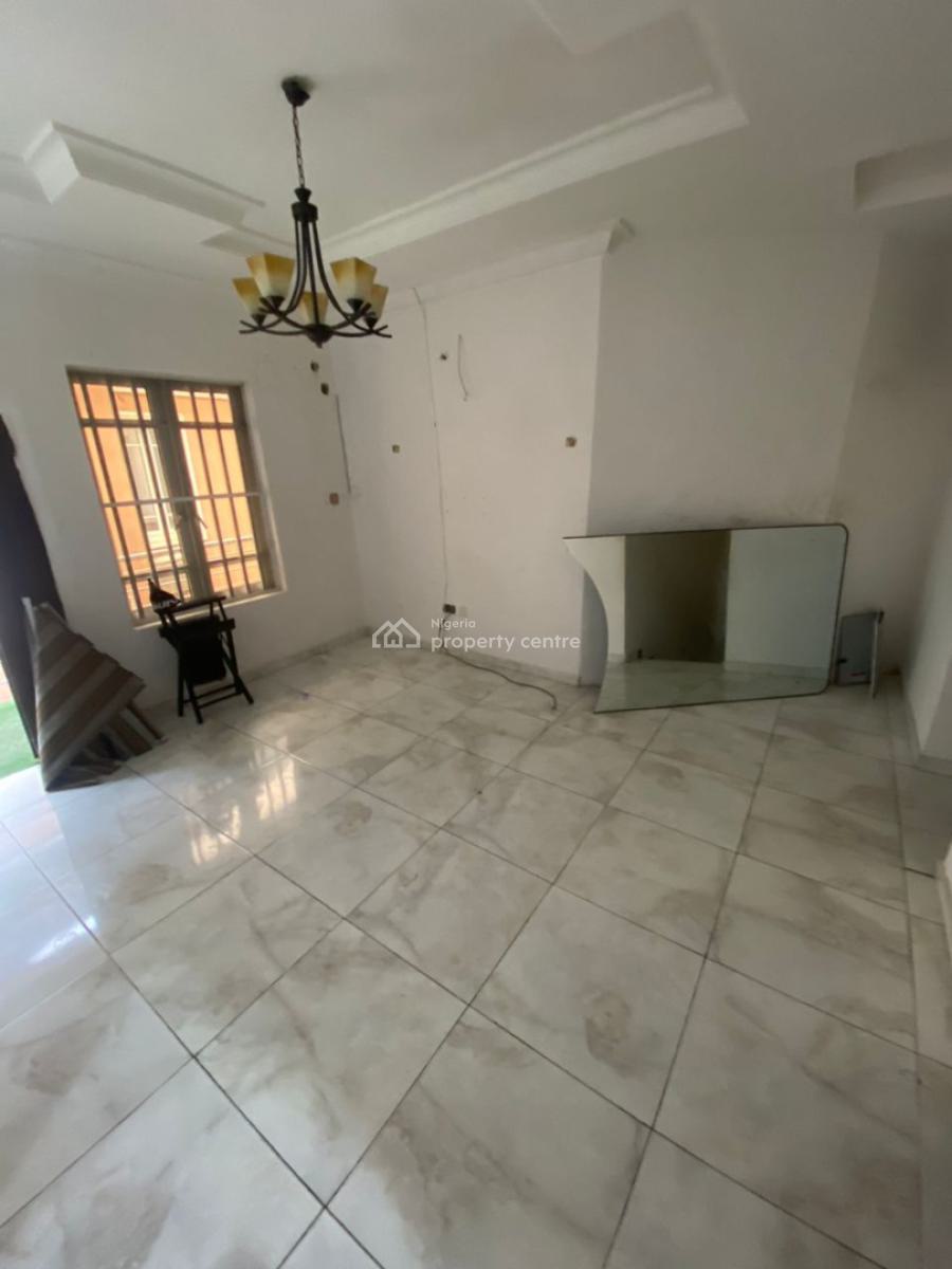 Spacious Single Room Self-contain Upstairs, Ikate Elegushi, Lekki, Lagos, Self Contain (single Rooms) for Rent