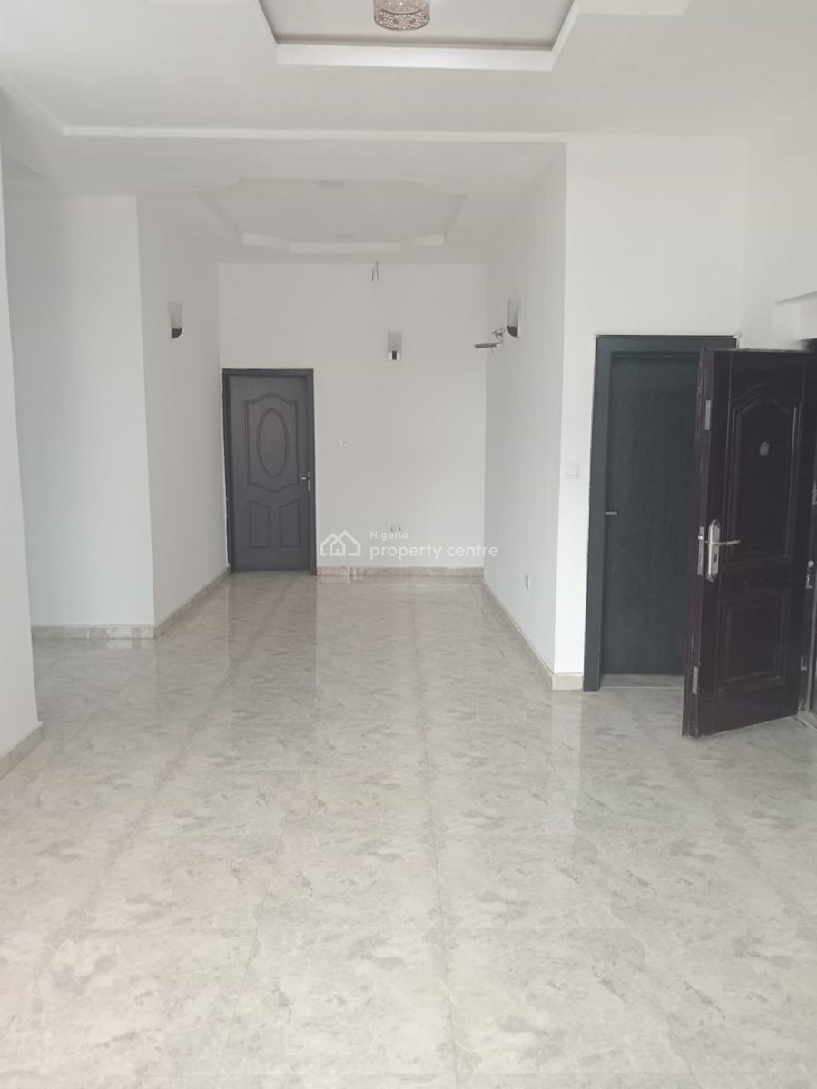 Luxury 2 Bedroom Spacious & Serviced Apartment with Bq in an Estate, Utako, Abuja, Flat / Apartment for Rent