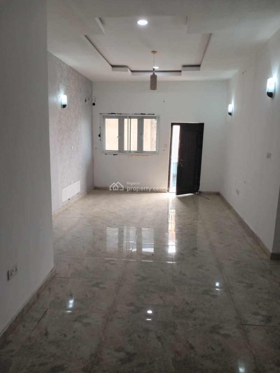 Luxury 2 Bedroom Spacious & Serviced Apartment with Bq in an Estate, Utako, Abuja, Flat / Apartment for Rent