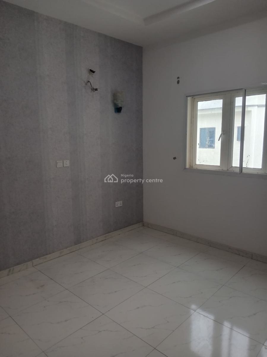 Luxury 2 Bedroom Spacious & Serviced Apartment with Bq in an Estate, Utako, Abuja, Flat / Apartment for Rent