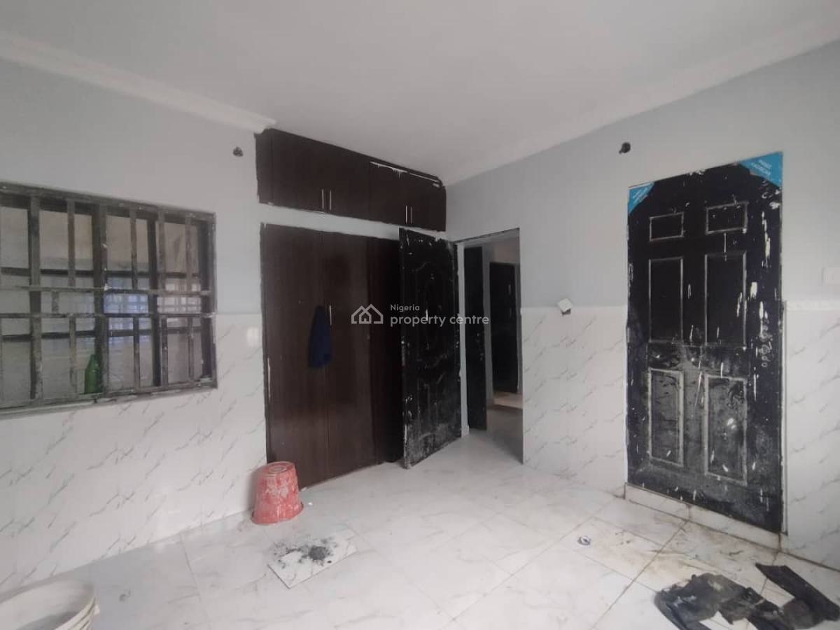 Nice 2 Bedrooms Flat, Area 2, Garki, Abuja, Flat / Apartment for Rent