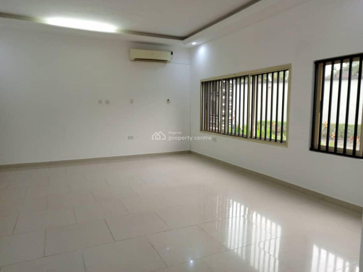 Luxury 3 Bedroom Apartment with a Room Bq, Lekki Phase 1, Lekki, Lagos, Flat / Apartment for Rent
