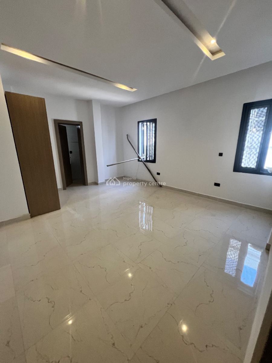 Luxury 3 Bedroom with Excellent Facilities, Guzape District, Abuja, Flat / Apartment for Sale