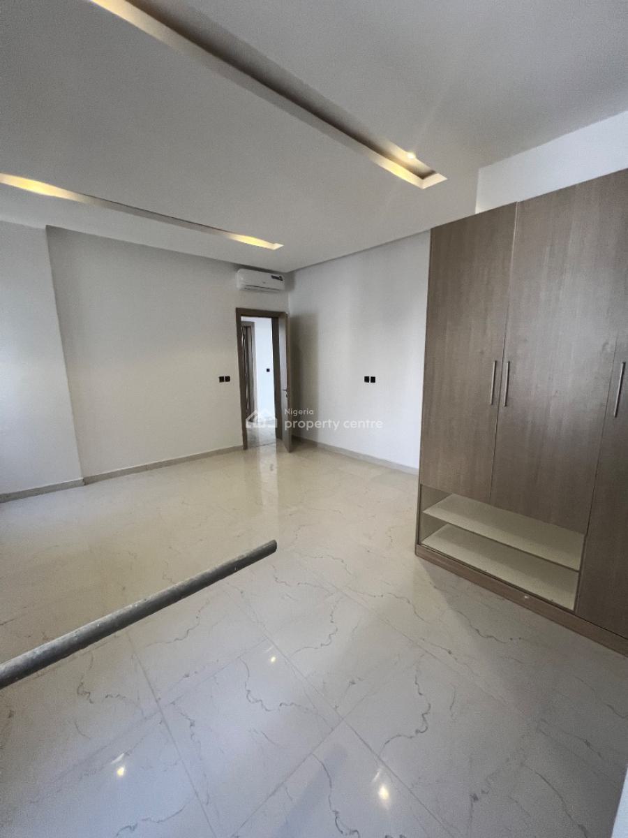 Luxury 3 Bedroom with Excellent Facilities, Guzape District, Abuja, Flat / Apartment for Sale