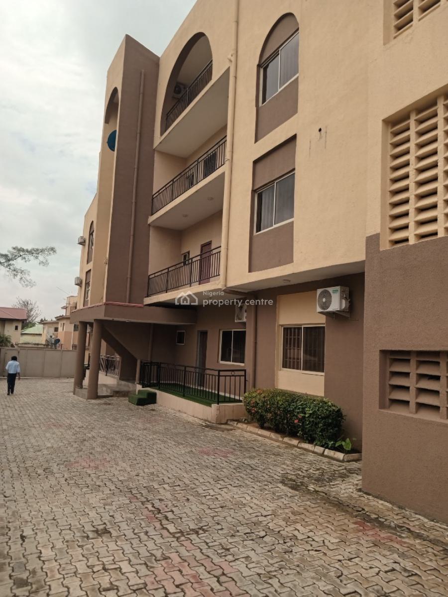 a Very Good Spacious 2bedroom Flat + 1bq, Wuse 2, Abuja, Flat / Apartment for Rent