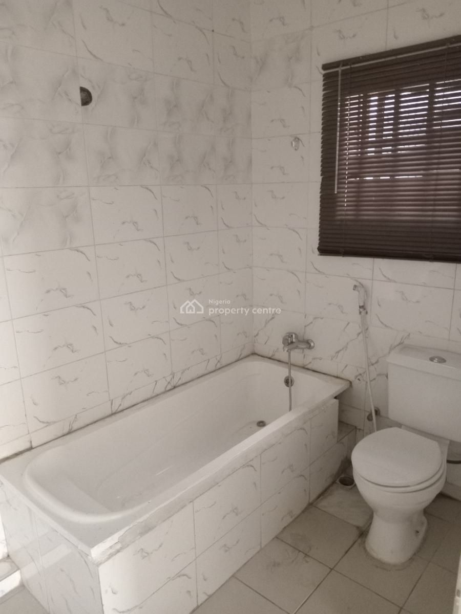 a Very Good Spacious 2bedroom Flat + 1bq, Wuse 2, Abuja, Flat / Apartment for Rent
