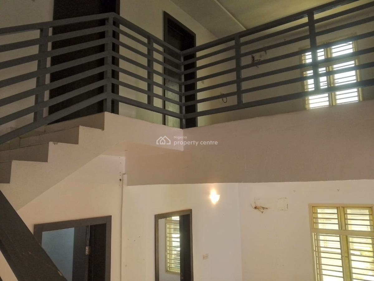 Luxury 4 Bedroom Maisonnette with Bq in a Service Apartment, Lekki Phase 1, Lekki, Lagos, Flat / Apartment for Rent