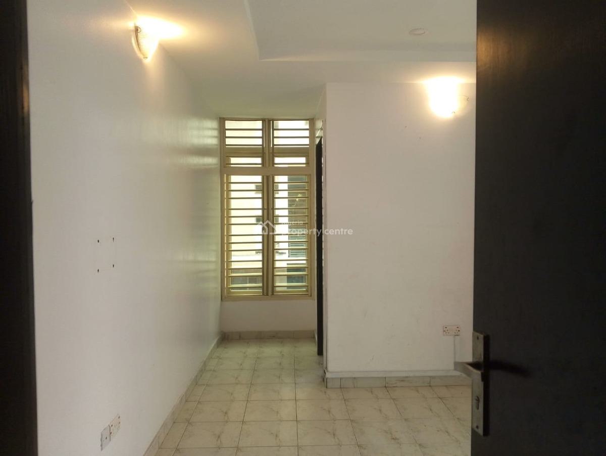 Luxury 4 Bedroom Maisonnette with Bq in a Service Apartment, Lekki Phase 1, Lekki, Lagos, Flat / Apartment for Rent