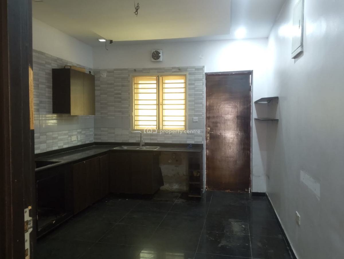 Luxury 4 Bedroom Maisonnette with Bq in a Service Apartment, Lekki Phase 1, Lekki, Lagos, Flat / Apartment for Rent
