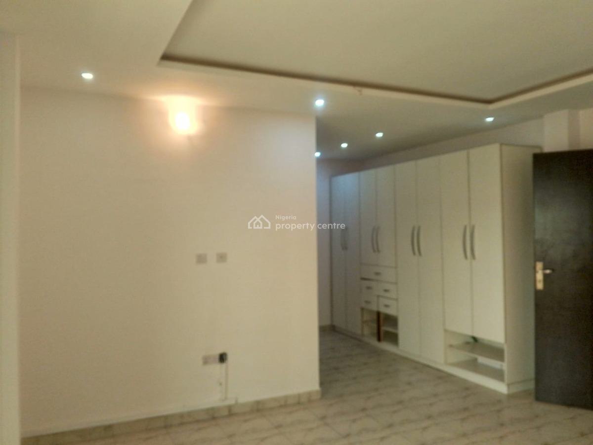 Luxury 4 Bedroom Maisonnette with Bq in a Service Apartment, Lekki Phase 1, Lekki, Lagos, Flat / Apartment for Rent