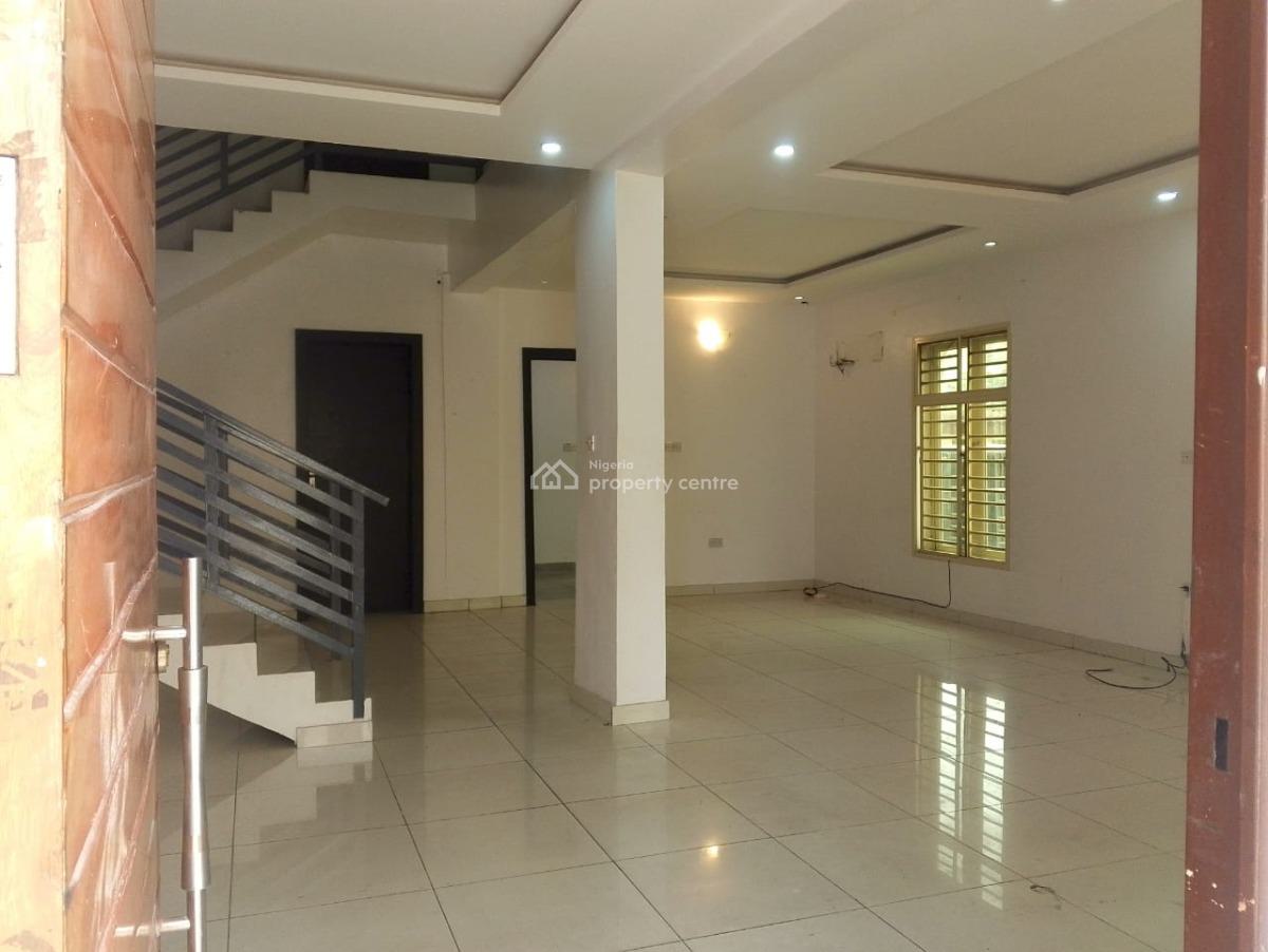 Luxury 4 Bedroom Maisonnette with Bq in a Service Apartment, Lekki Phase 1, Lekki, Lagos, Flat / Apartment for Rent
