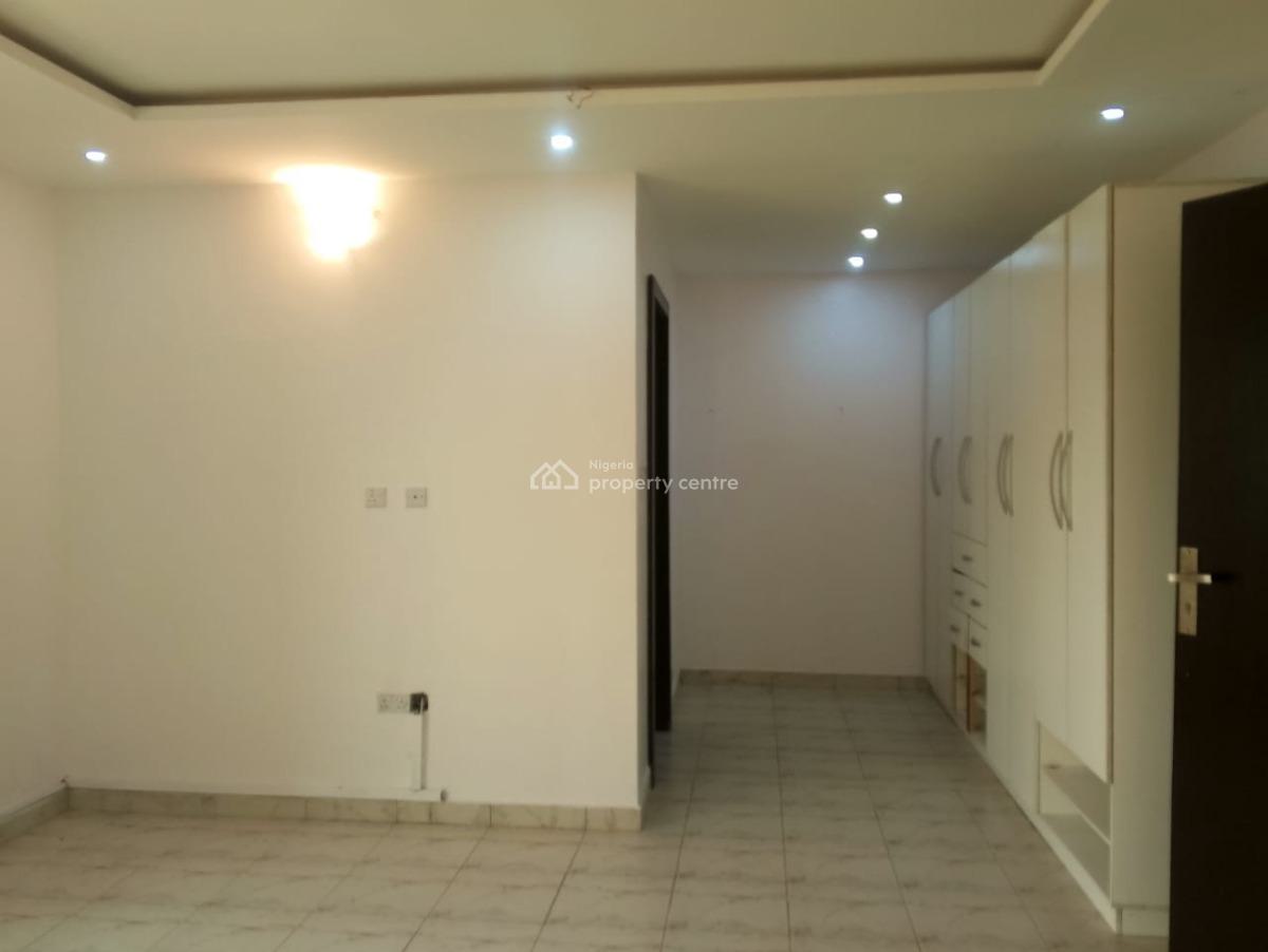 Luxury 4 Bedroom Maisonnette with Bq in a Service Apartment, Lekki Phase 1, Lekki, Lagos, Flat / Apartment for Rent