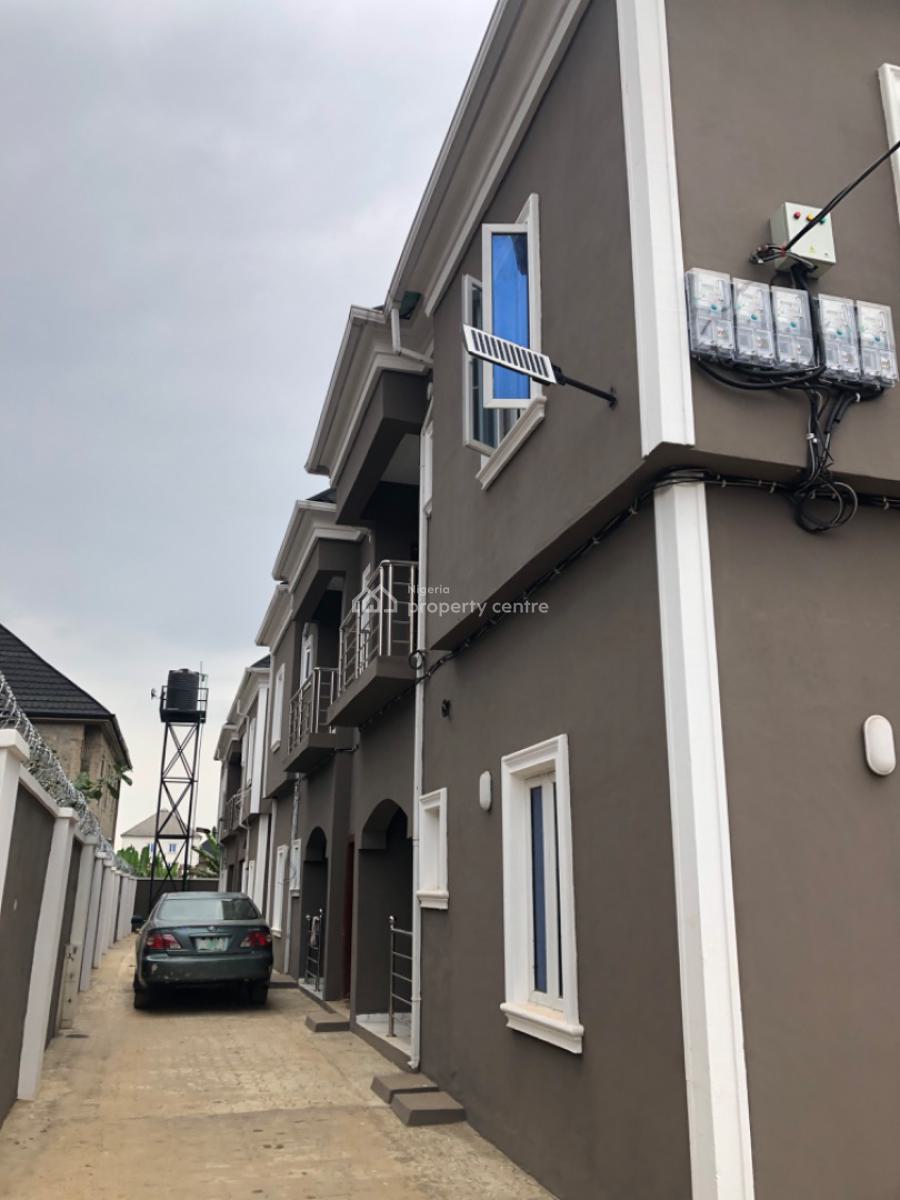 2bedroom Flat at Makogi Magboro Going for 1.1m, Makogi, Magboro, Ogun, Flat / Apartment for Rent