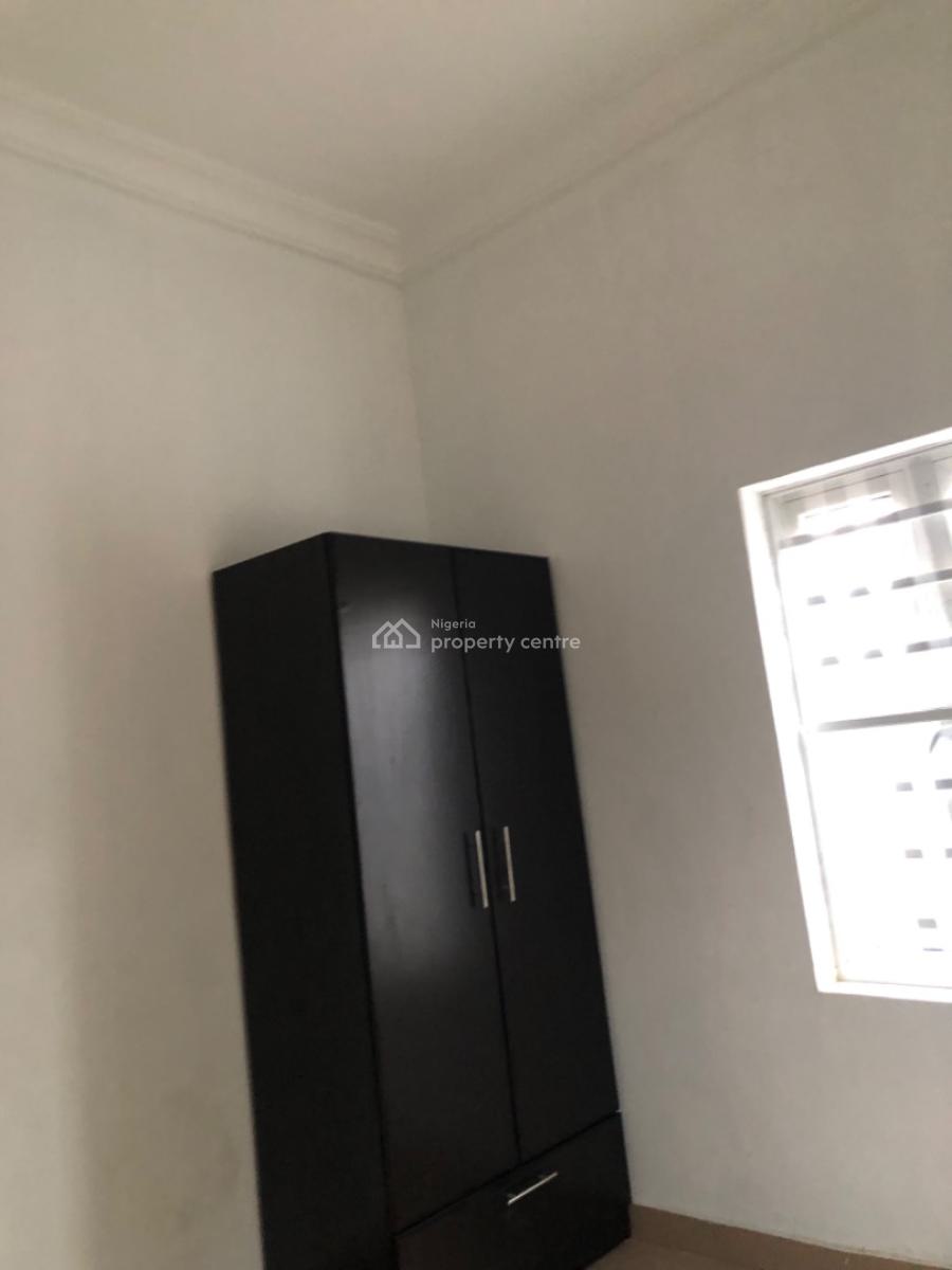 2bedroom Flat at Makogi Magboro Going for 1.1m, Makogi, Magboro, Ogun, Flat / Apartment for Rent
