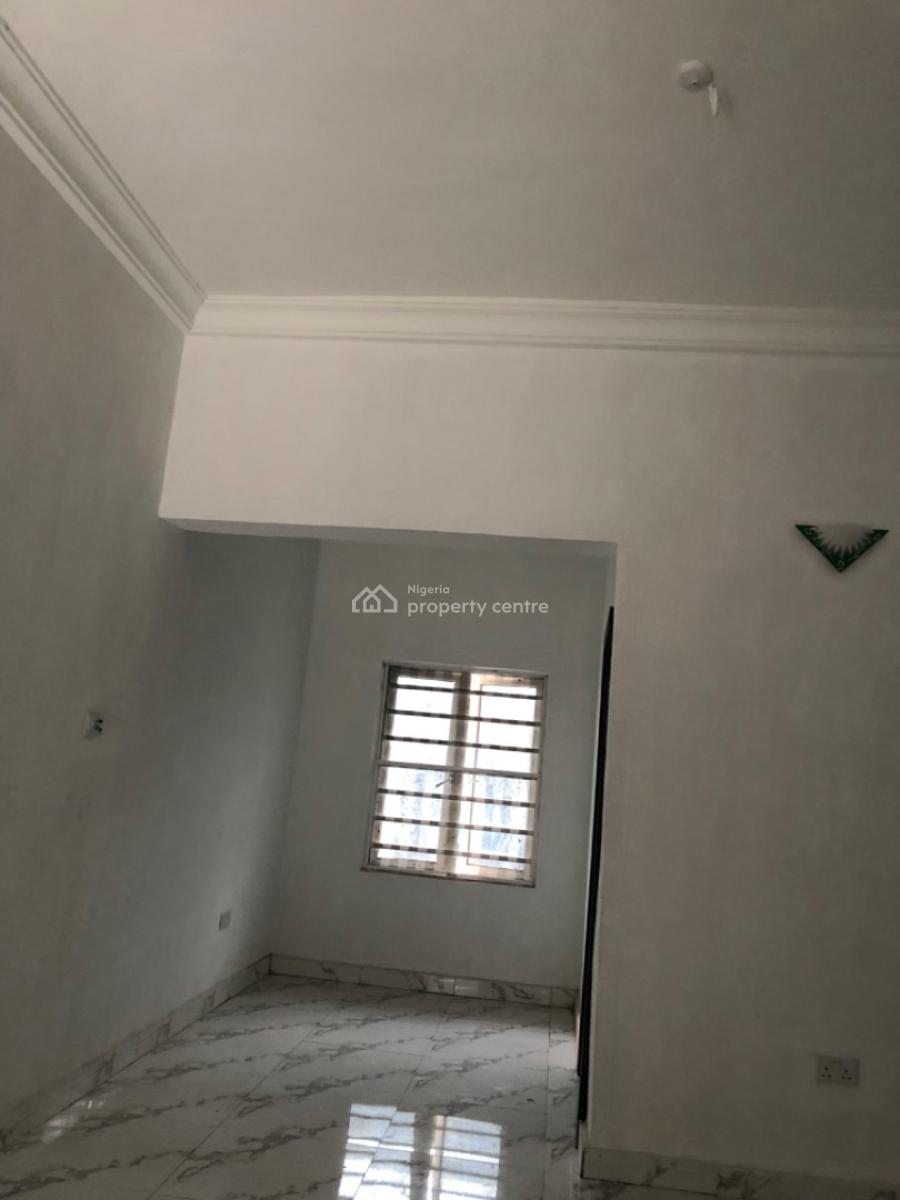 2bedroom Flat at Makogi Magboro Going for 1.1m, Makogi, Magboro, Ogun, Flat / Apartment for Rent