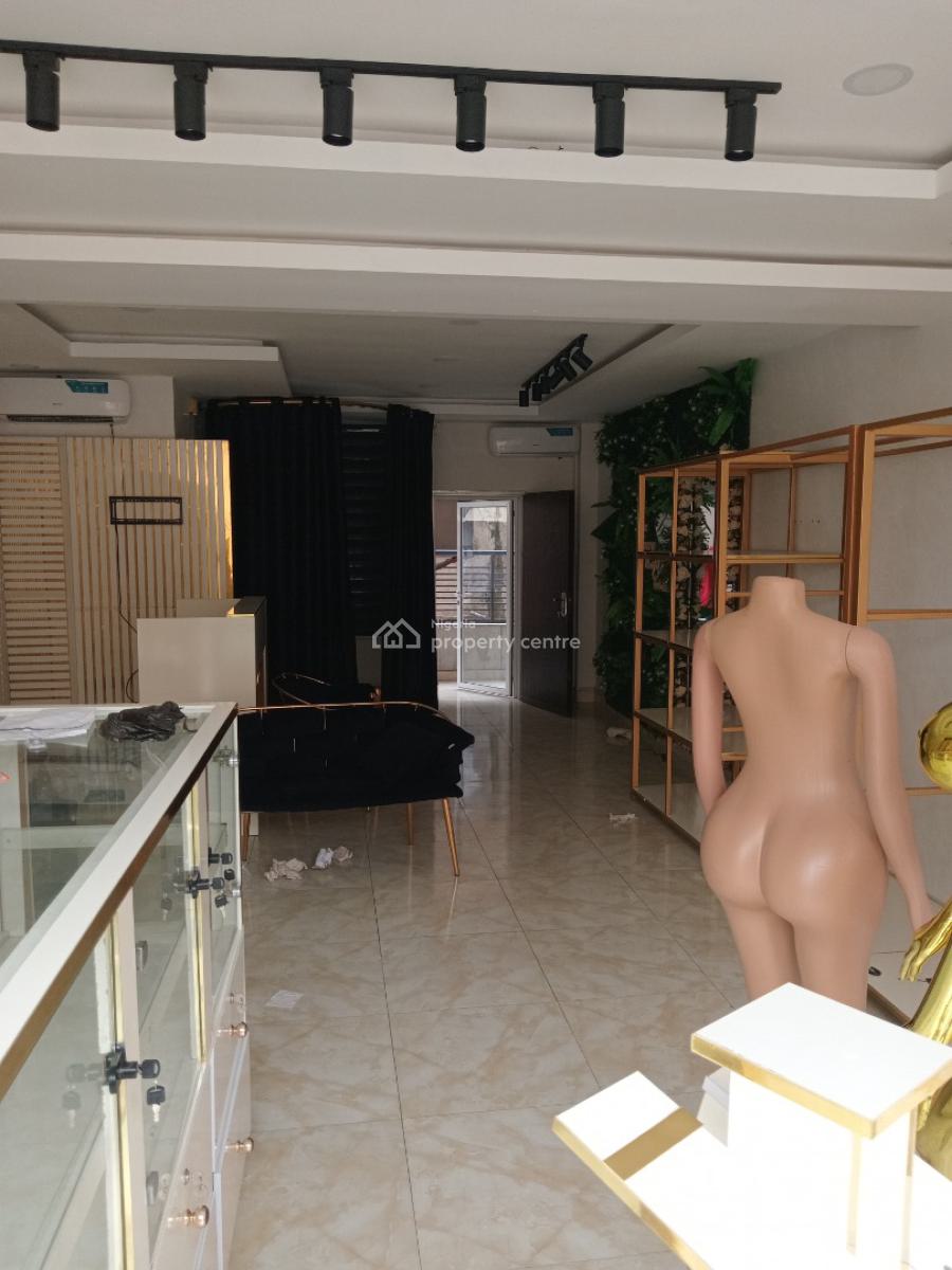 a Very Good & Serviced 50sqms of Shop Space, Wuse 2, Abuja, Shop for Rent