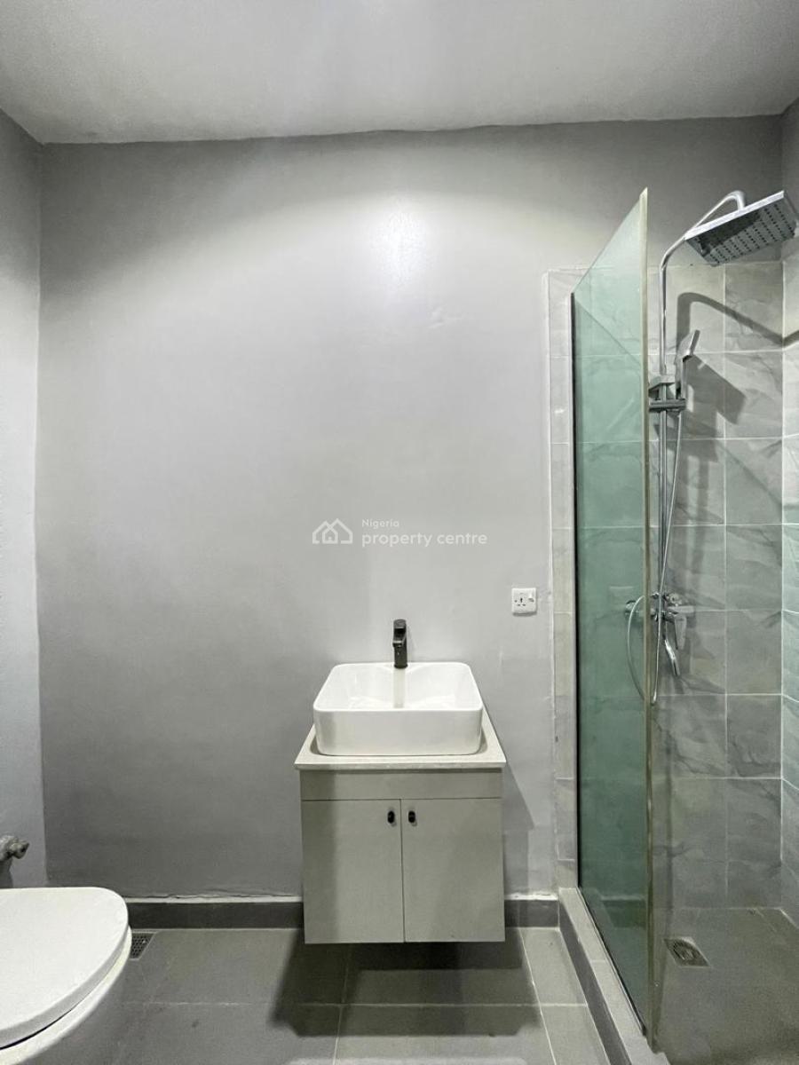 Luxury 4 Bedroom Maisonette with Bq, Lekki Phase 1, Lekki, Lagos, Flat / Apartment for Rent