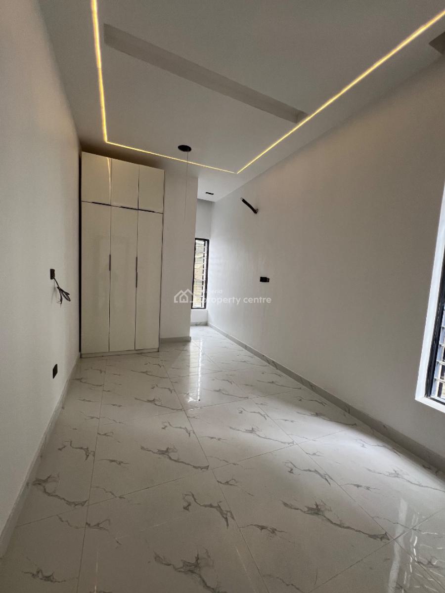 Lovely  4 Bedroom Terraced Duplex with Amazing Facilities, Osapa London, Osapa, Lekki, Lagos, Terraced Duplex for Sale