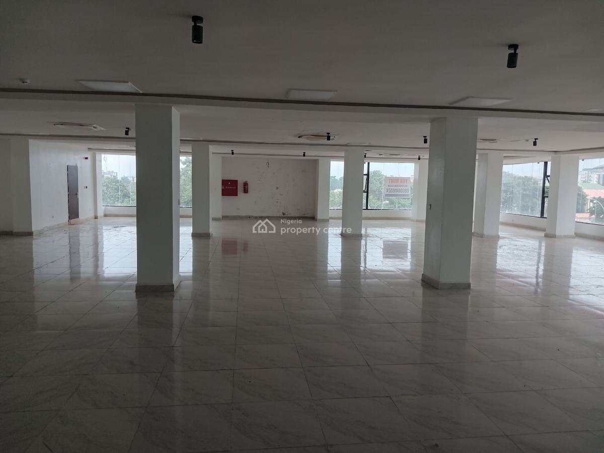 a Serviced & Spacious 400sqms of Office/shop Space, Wuse 2, Abuja, Shop for Rent