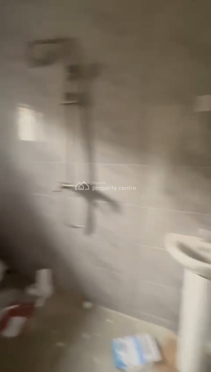 Specious and Decent Ground Floor 2-bedroom Flat, Akoka, Yaba, Lagos, Flat / Apartment for Rent
