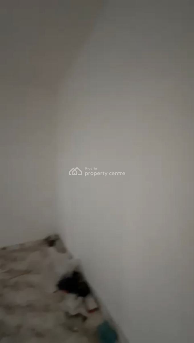 Specious and Decent Ground Floor 2-bedroom Flat, Akoka, Yaba, Lagos, Flat / Apartment for Rent