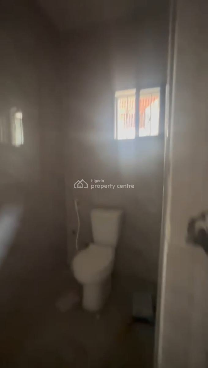 Specious and Decent Ground Floor 2-bedroom Flat, Akoka, Yaba, Lagos, Flat / Apartment for Rent