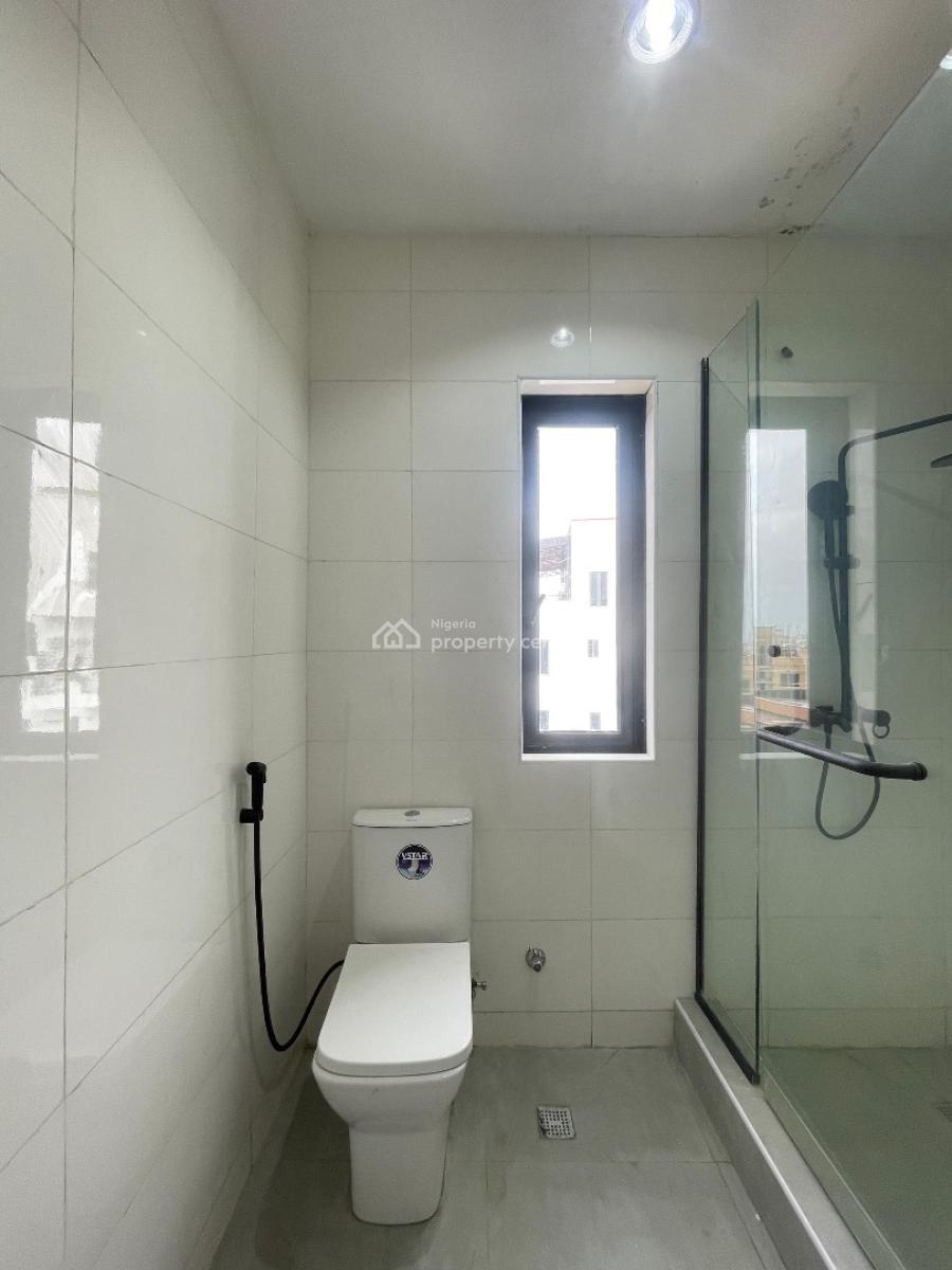 Luxury 2 Bedroom Apartment with Bq in a Secure Estate, Lekki Phase 1, Lekki, Lagos, Flat / Apartment for Sale