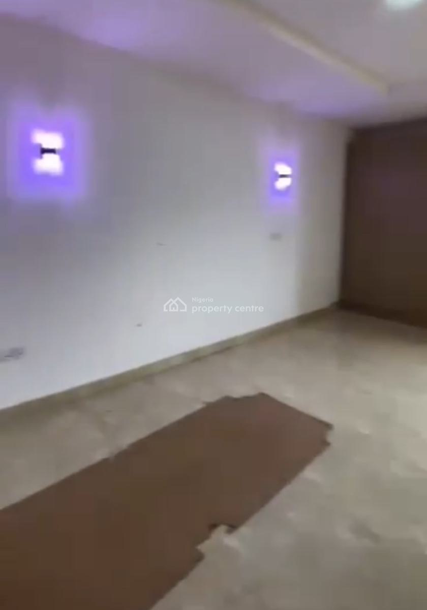 Just Out, Clean Brand New 3 Bedroom Flat, 2nd Floor, Tarred Rd, By Coza, Guzape District, Abuja, Flat / Apartment for Rent