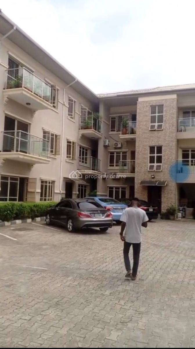 Fully Serviced 3 Bedroom Flats in a Street Where Its Call for Clannit Code, Right Side, Lekki Phase 1, Lekki, Lagos, Flat / Apartment for Rent