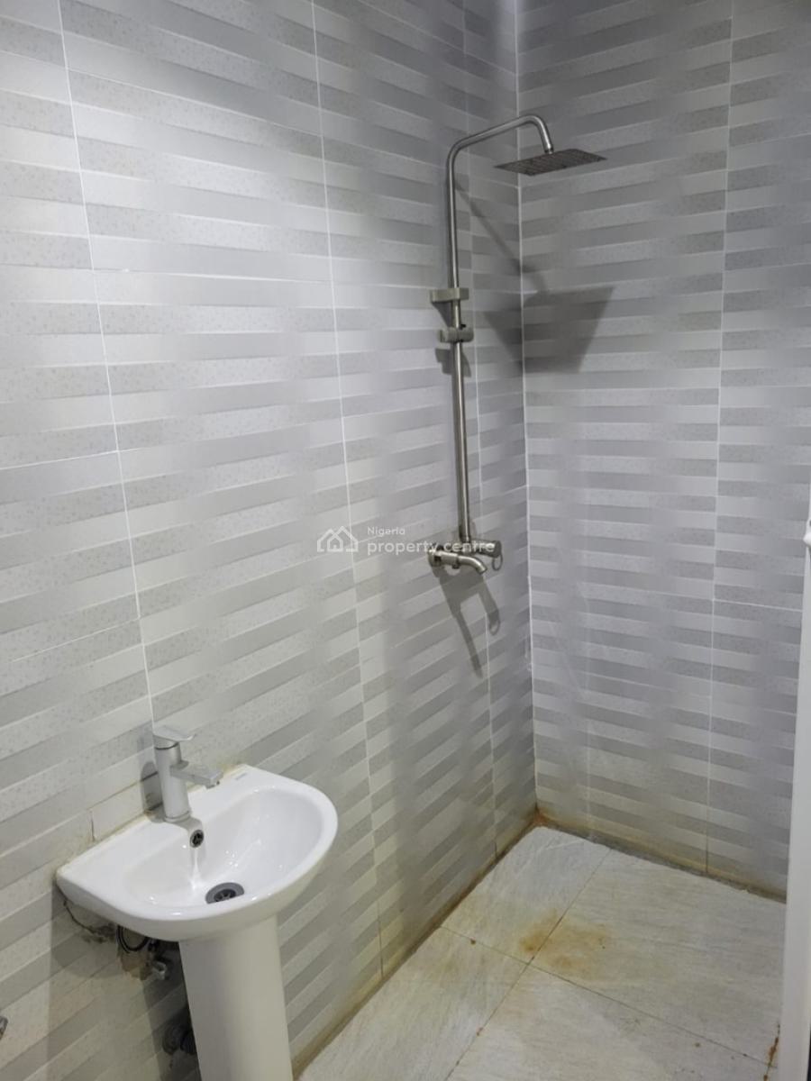 Sharp and Clean 3 Bedroom Terrace Duplex, Royal Palmwill Estate, Badore, Ajah, Lagos, Terraced Duplex for Rent