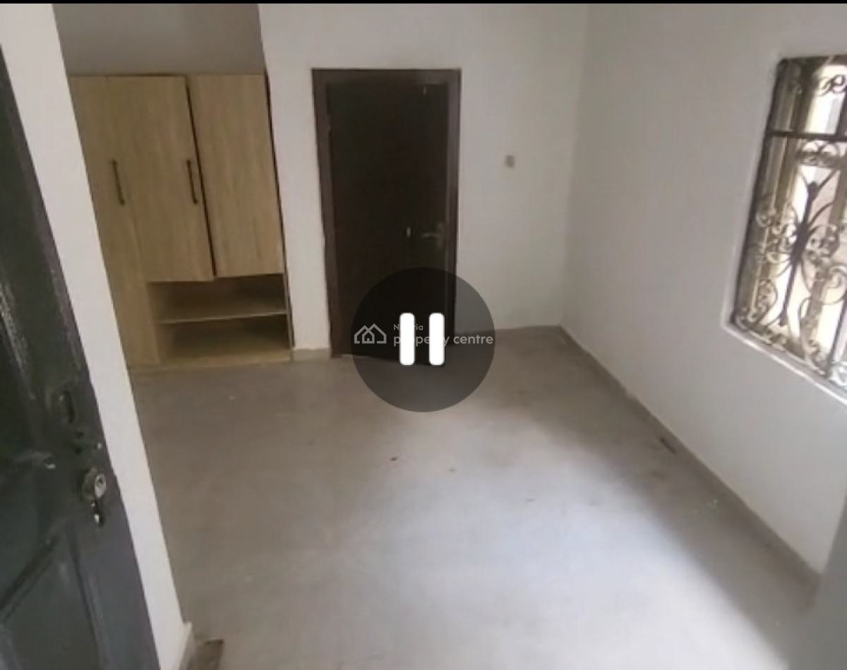 Spacious Self Contained with Separate Kitchen and Toilet, Behind Studio 24 Off Admiralty Way, Lekki Phase 1, Lekki, Lagos, Self Contain (single Rooms) for Rent