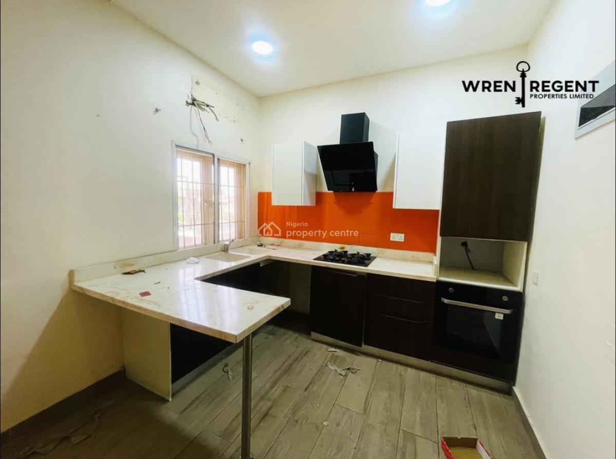1 Bedroom Apartment, Right, Lekki Phase 1, Lekki, Lagos, Mini Flat (room and Parlour) for Rent