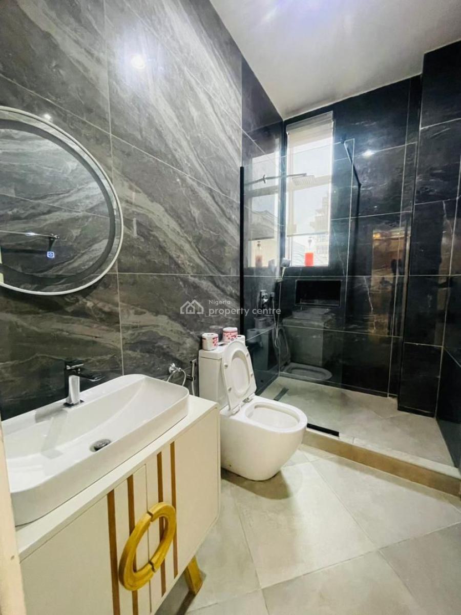 Luxury 1 Bedroom Apartment with Swimming Pool and Snooker., Lekki Phase 1, Lekki, Lagos, Flat / Apartment Short Let