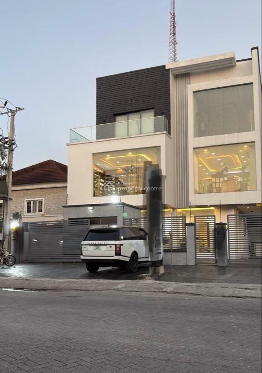 Luxury 1 Bedroom Apartment with Swimming Pool and Snooker., Lekki Phase 1, Lekki, Lagos, Flat / Apartment Short Let
