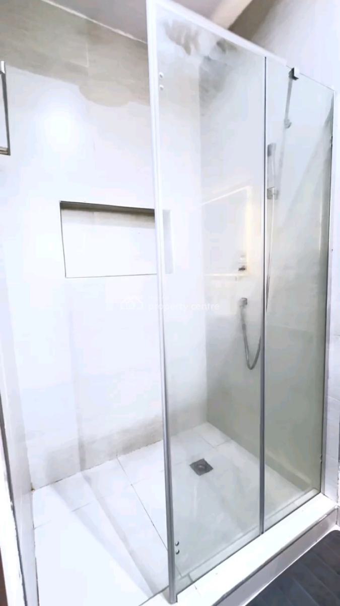 a Marvelously Built,  Luxurious 3bdr Massionette  +  Bq  in a  Serene, Lekki Phase 1, Lekki, Lagos, House for Sale