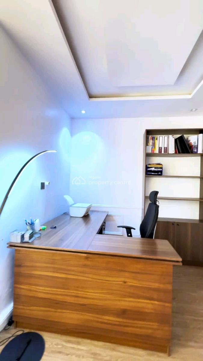 a Marvelously Built,  Luxurious 3bdr Massionette  +  Bq  in a  Serene, Lekki Phase 1, Lekki, Lagos, House for Sale