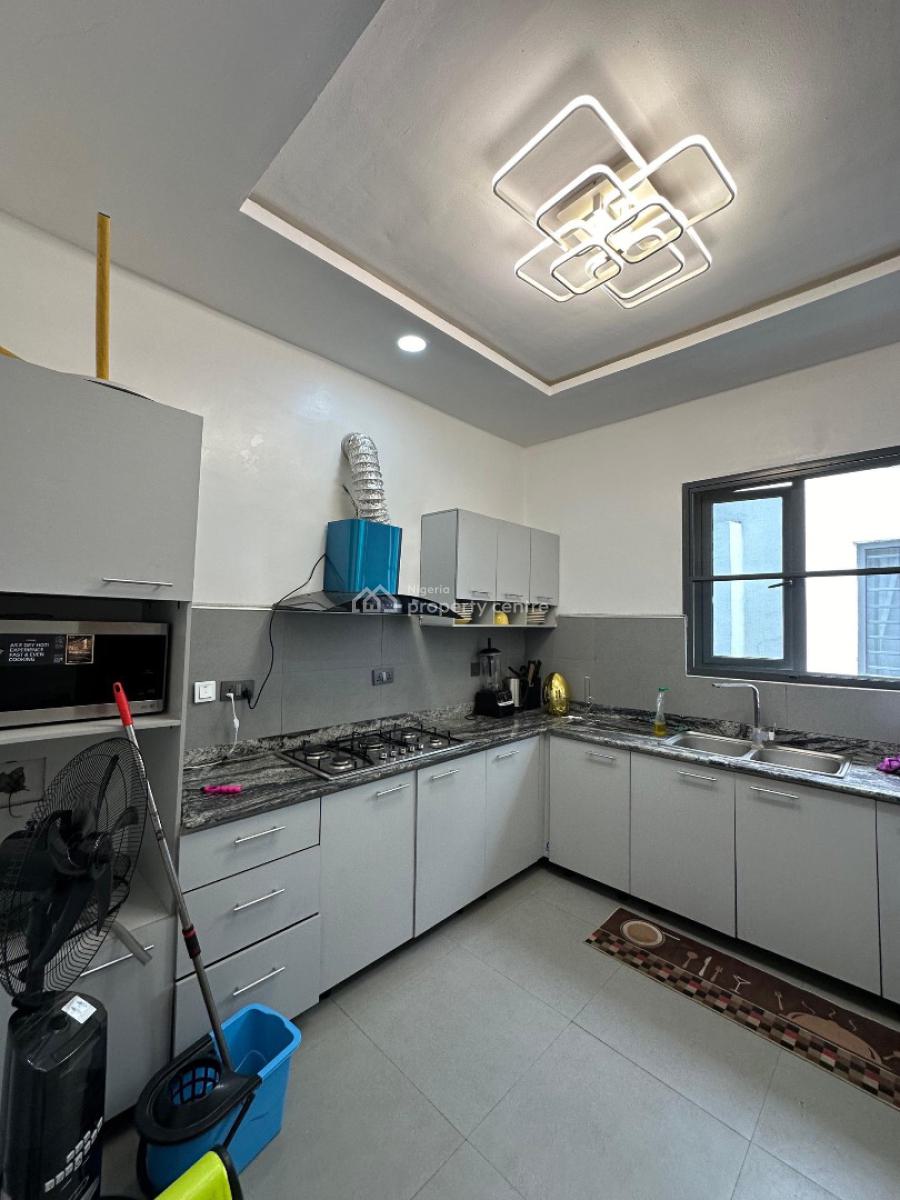 Fully Furnished 2 Bed Apartment, Ologolo, Lekki, Lagos, Flat / Apartment for Rent
