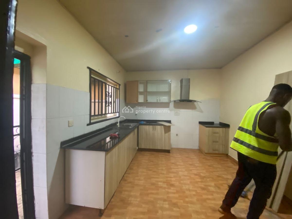 3 Bedroom Apartment, Ikota Villa, Ikota, Lekki, Lagos, Flat / Apartment for Rent