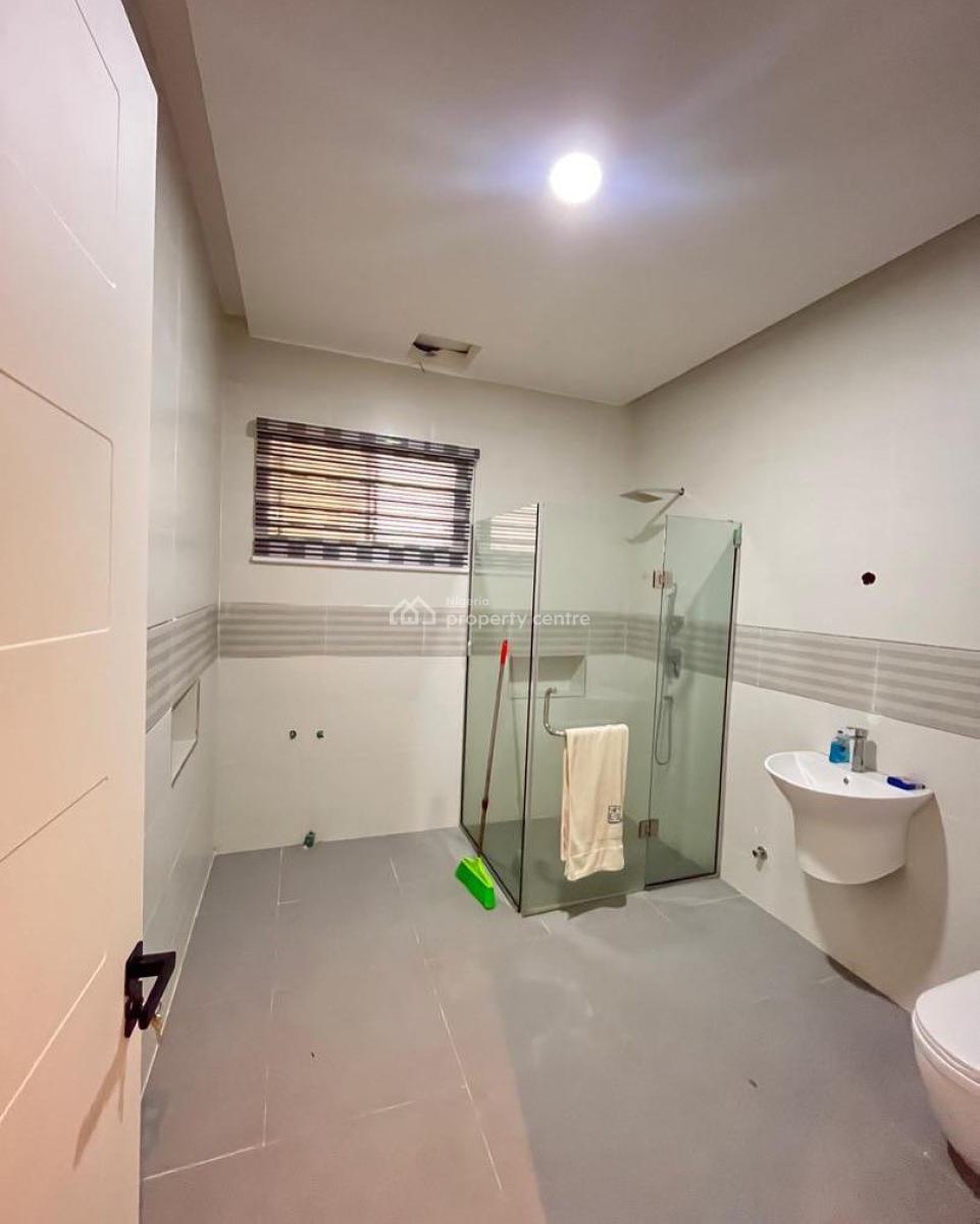Lovely 4 Bedroom Terrace Duplex with Swimming Pool and Bq, Osapa London, Osapa, Lekki, Lagos, Terraced Duplex for Sale