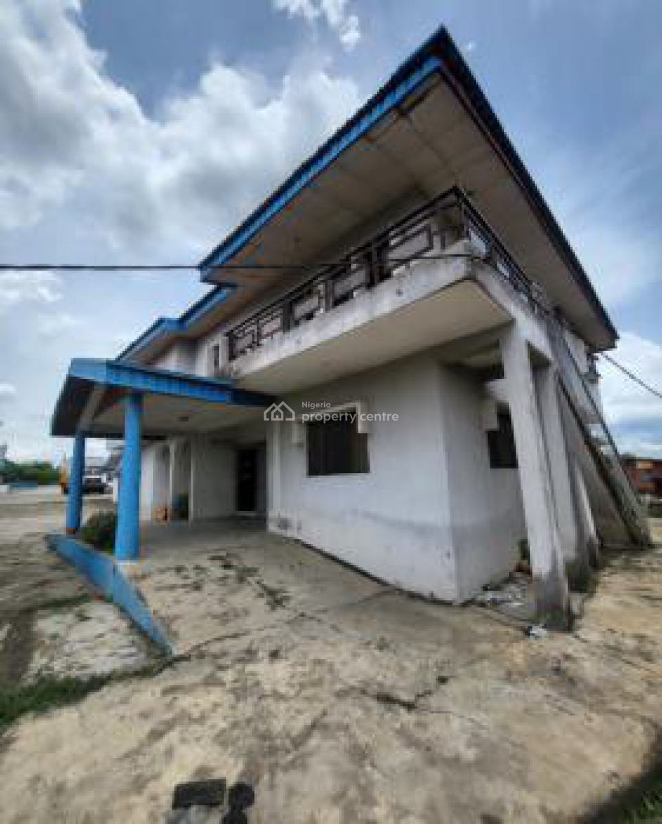 Functioning Filling Station, Ayefele Radio Station Axis, Challenge, Ibadan North, Oyo, Filling Station for Sale