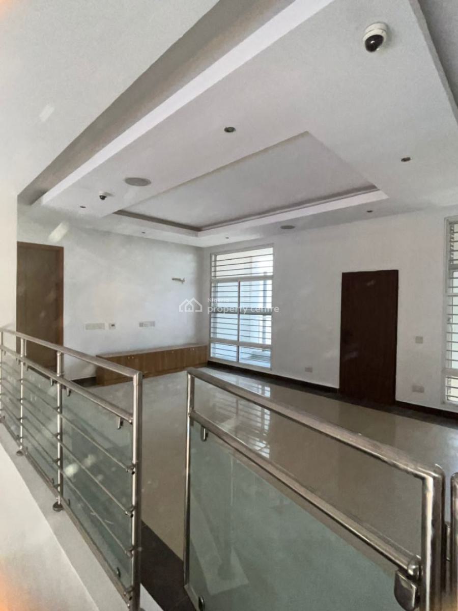 Well Maintained Luxury 4 Bedroom Maisonette, Ikoyi Banana Island Road, Ikoyi, Lagos, Flat / Apartment for Rent