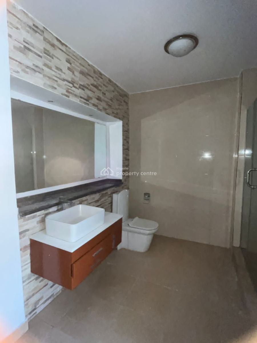Well Maintained Luxury 4 Bedroom Maisonette, Ikoyi Banana Island Road, Ikoyi, Lagos, Flat / Apartment for Rent