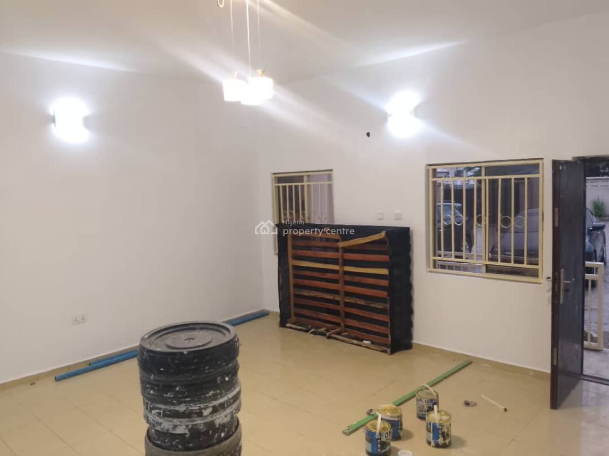 Excellent Spacious 3 Bedroom Apartment, 1st Avenue, Gwarinpa, Abuja, Flat / Apartment for Rent