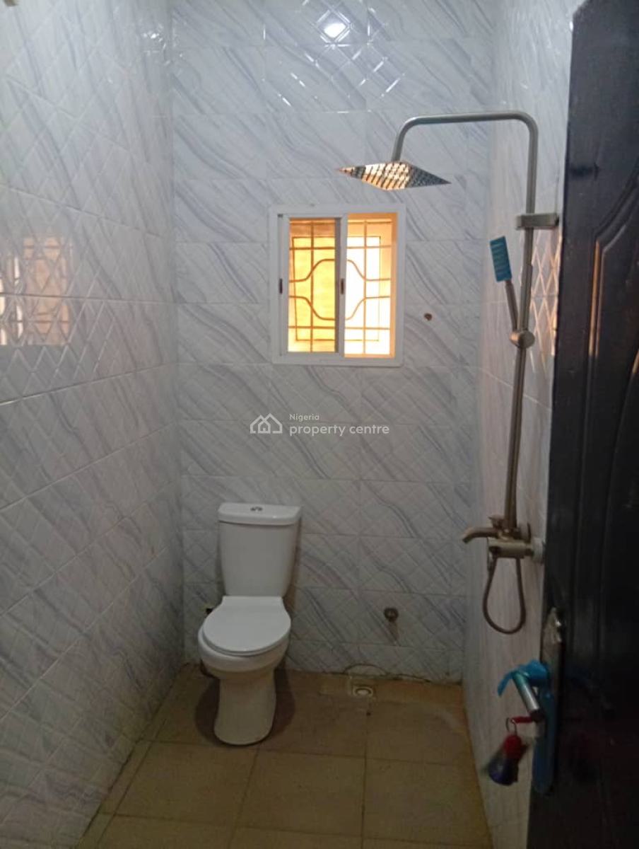 Excellent Spacious 3 Bedroom Apartment, 1st Avenue, Gwarinpa, Abuja, Flat / Apartment for Rent