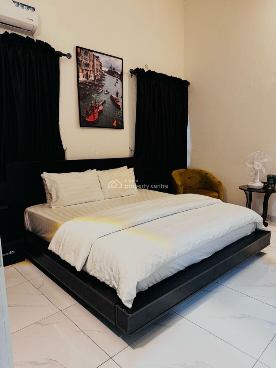 a Furnished 1 Bedroom Flat in Lekki Phase 1, Lekki Phase 1 Proper, Lekki Phase 1, Lekki, Lagos, Mini Flat (room and Parlour) for Rent