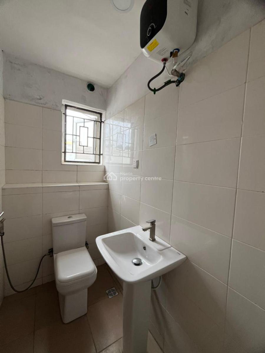2 Bedroom Apartment, Ologolo, Lekki, Lagos, Flat / Apartment for Sale